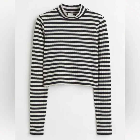 H&M Striped Cropped Mock Neck Top - Picture 6 of 7